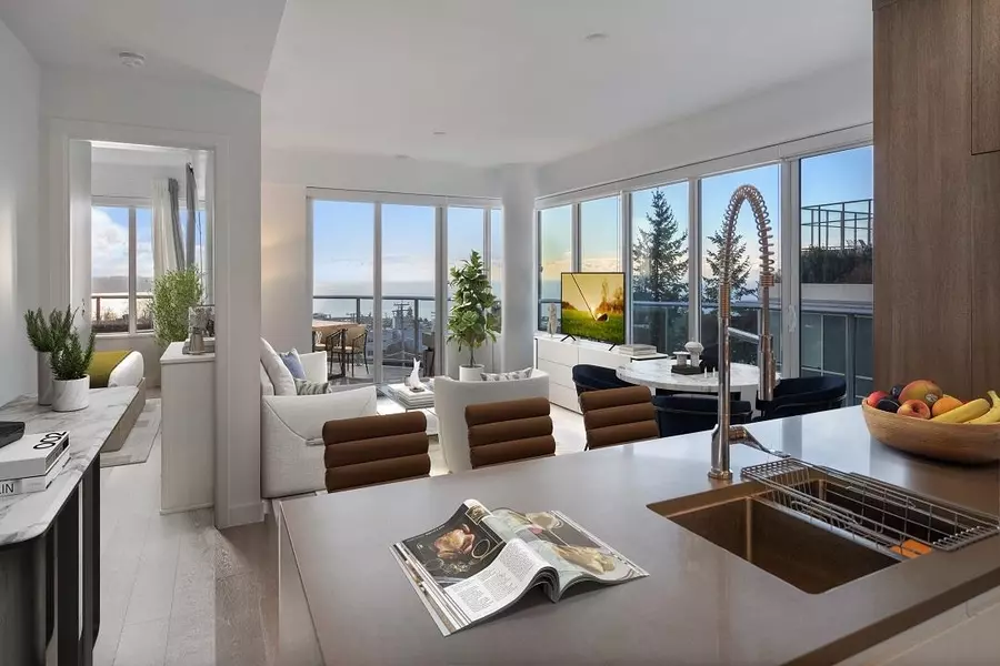 1441 Johnston RD #408, White Rock, BC V4B 3Z4