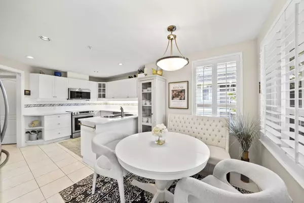 1250 55 ST #204, Delta, BC V4M 3K3