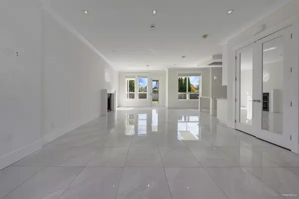 Delta, BC V4K 1Z8,6114 49b AVE