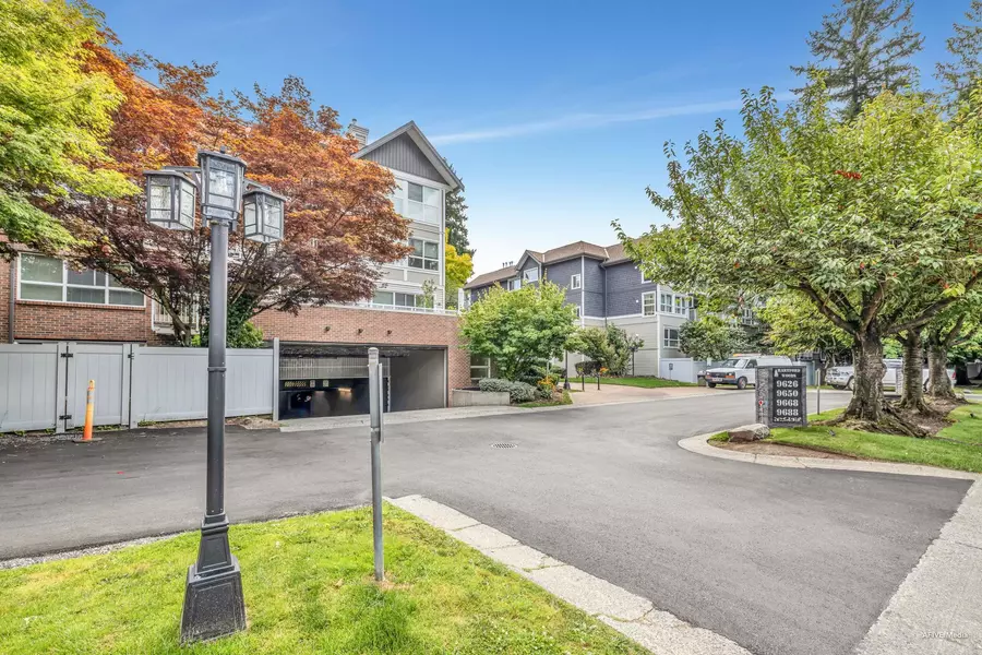 9688 148 ST #321, Surrey, BC V3R 0W2