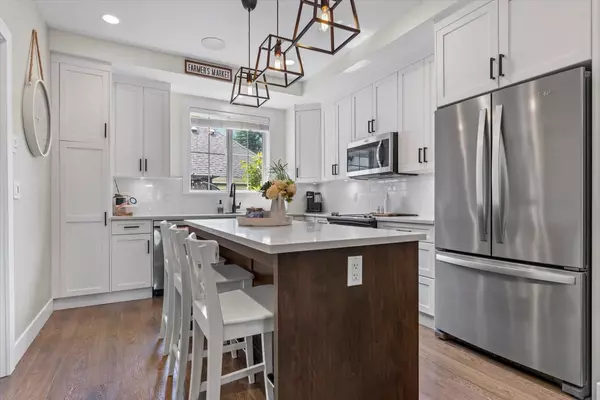 5379 Tyee LN Chilliwack, BC V2R 0Y1