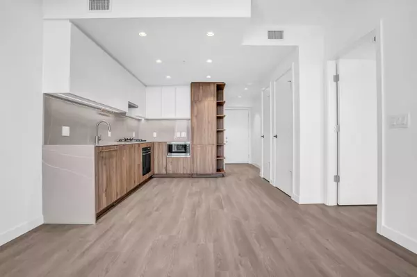 505 Nelson ST #1605 Coquitlam, BC V3J 0R5