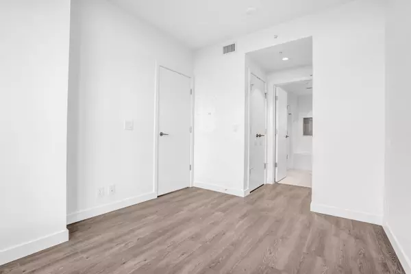 505 Nelson ST #1605 Coquitlam, BC V3J 0R5