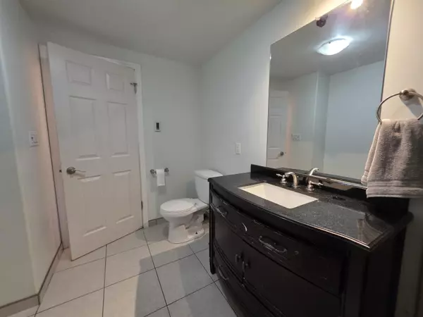 Port Coquitlam, BC V3B 2K2,1692 Windermere PL