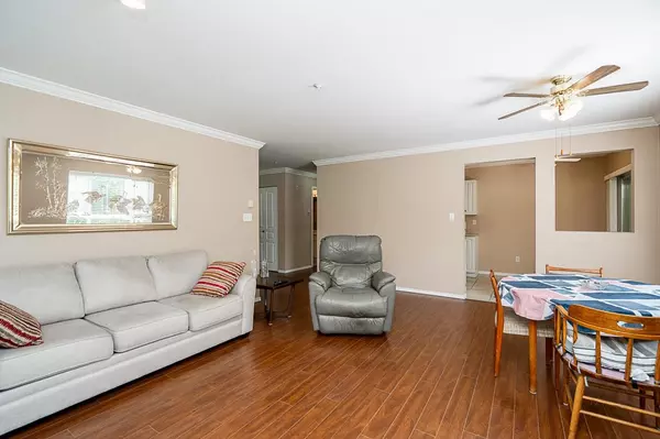 Surrey, BC V4N 0W7,15885 84 AVE #203