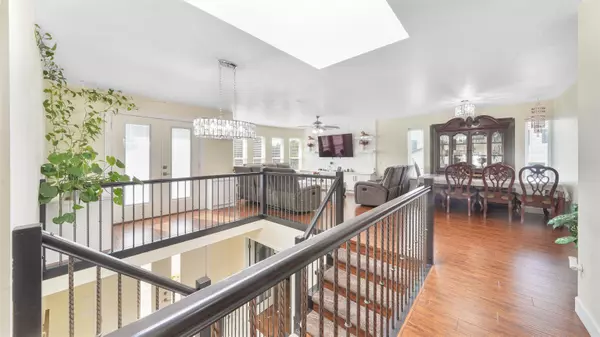 Abbotsford, BC V2T 5K7,3026 Blue Jay ST