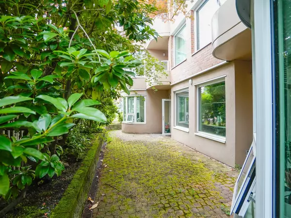 Vancouver, BC V6G 1E4,1845 Robson ST #101