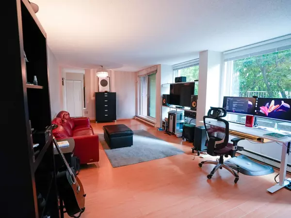 Vancouver, BC V6G 1E4,1845 Robson ST #101