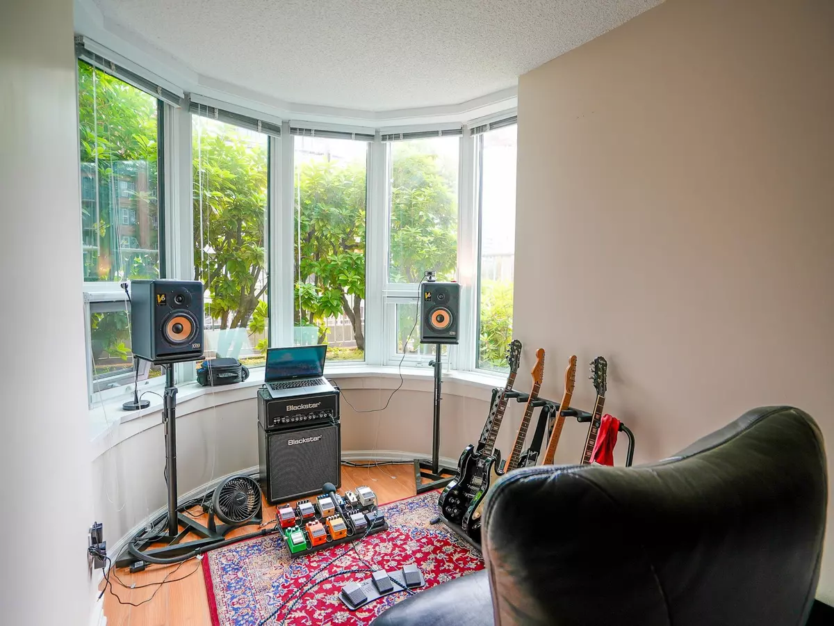 Vancouver, BC V6G 1E4,1845 Robson ST #101