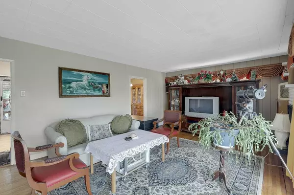 Abbotsford, BC V2S 3R7,2374 Hillside DR