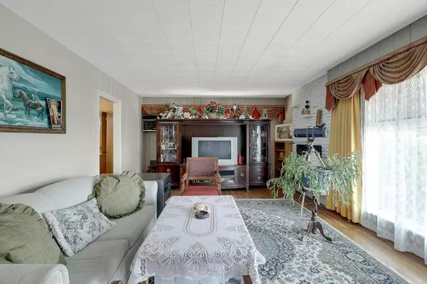 Abbotsford, BC V2S 3R7,2374 Hillside DR