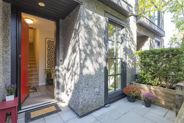3439 Porter ST, Vancouver, BC V5N 4H2