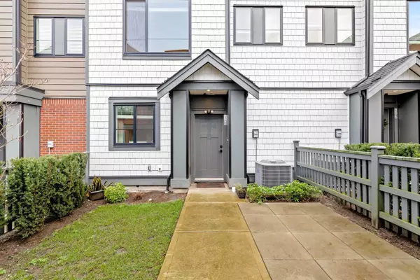 Langley, BC V2Y 3S2,19897 75a AVE #18