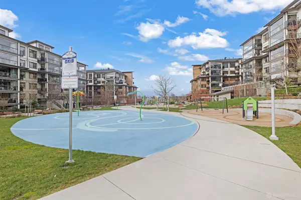 Langley, BC V2Y 3L3,8526 202b ST #109