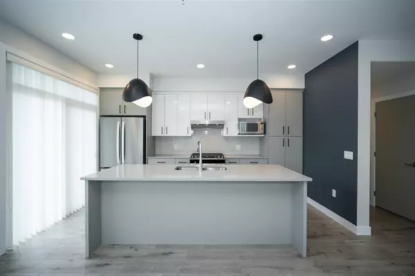 Chilliwack, BC V2R 6B3,46150 Thomas RD #225