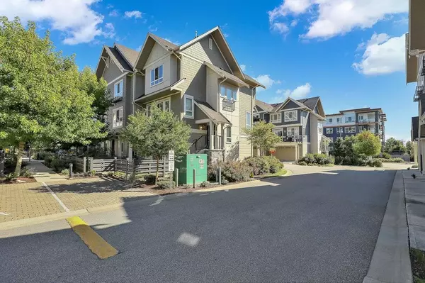 Tsawwassen, BC V4M 0B8,1784 Osprey DR #353