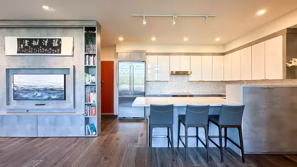 North Vancouver, BC V7G 0A2,3602 Aldercrest DR #506