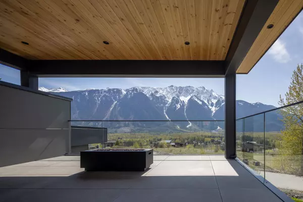 Pemberton, BC V0N 2L1,1608 Sisqa Peak DR