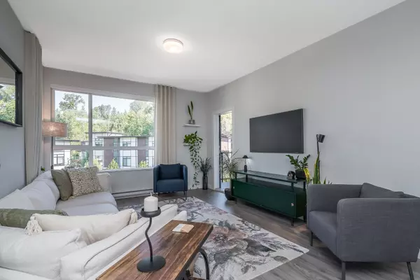 Burnaby, BC V3N 0A1,6438 Byrnepark DR #508