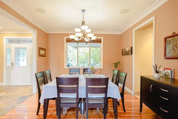 Maple Ridge, BC V4R 1N3,12366 240 ST