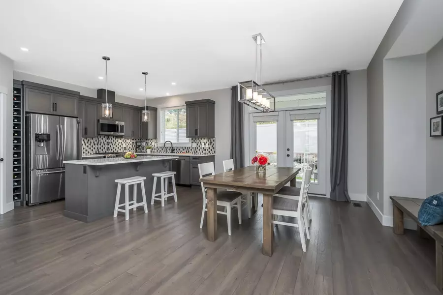 51104 Zander PL, Chilliwack, BC V4Z 0C1