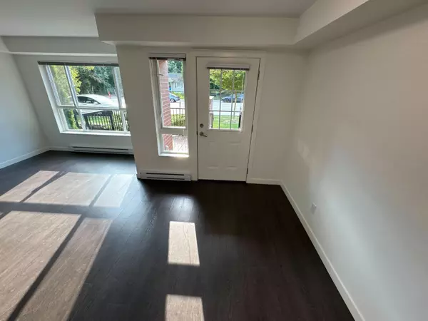 Surrey, BC V3T 0M6,10688 140 ST #103