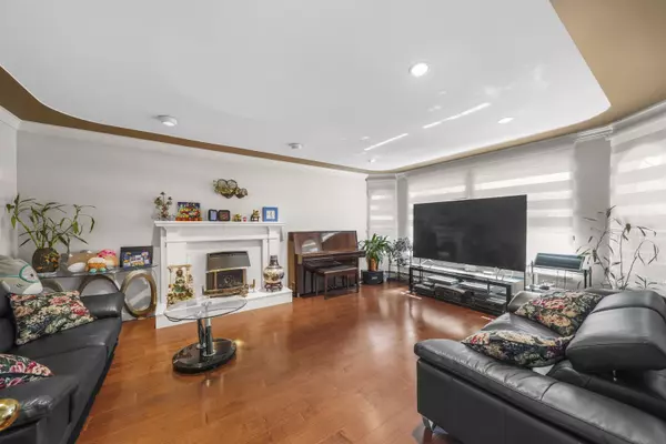 Richmond, BC V7E 1G2,5371 Maple RD