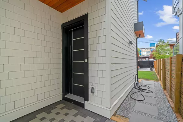 Vancouver, BC V5V 3S4,4463 Walden ST #2