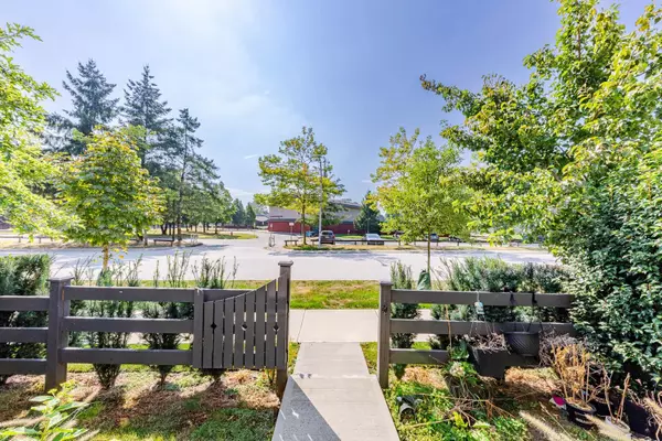 Surrey, BC V3R 0G9,15489 99a AVE #36