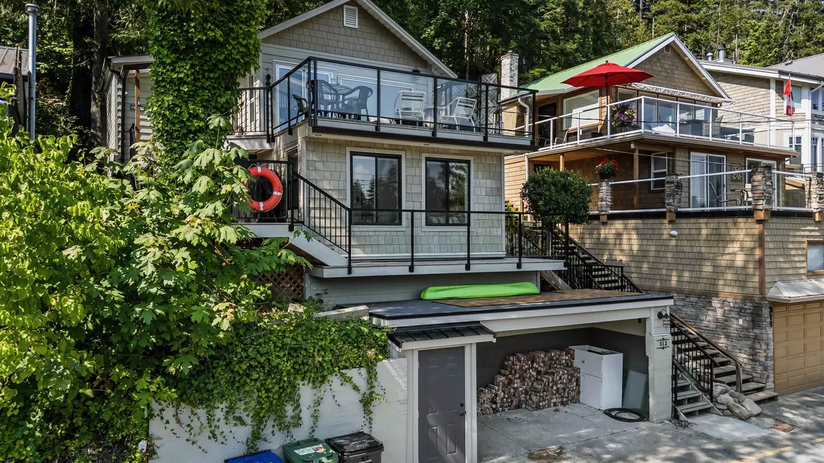 Cultus Lake, BC V2R 5A2,312 Munroe AVE