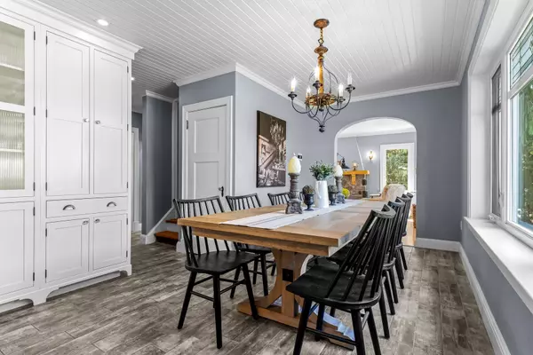 New Westminster, BC V3L 2Y2,725 Fifth ST