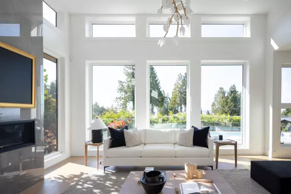 3180 Benbow RD West Vancouver, BC V7V 3E2