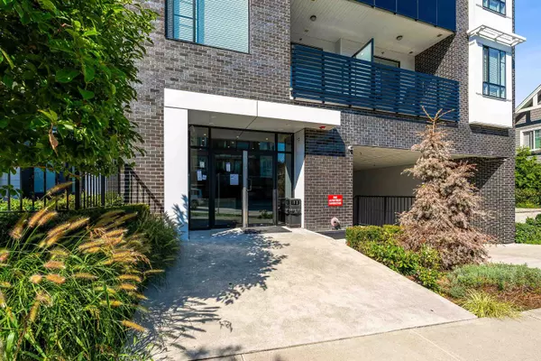 Surrey, BC V3W 3N7,13623 81a AVE #507