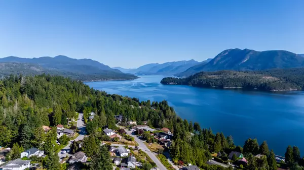 Sechelt, BC V7Z 0P9,6114 S Gale AVE
