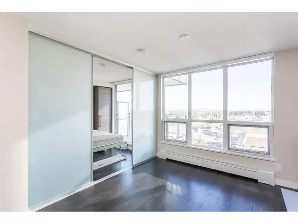 13398 104 AVE #2009 Surrey, BC V3T 1V6