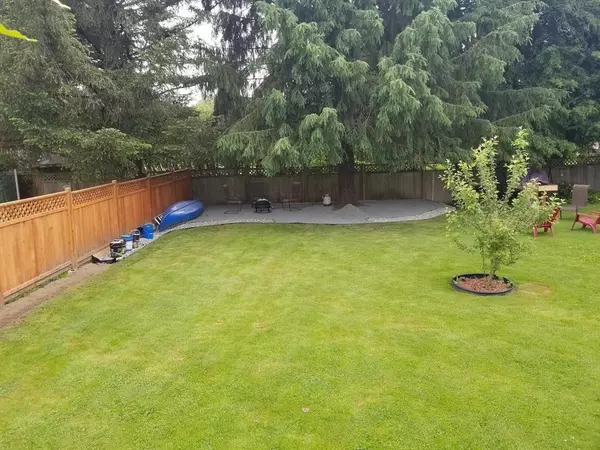 46067 Bonny AVE Chilliwack, BC V2P 3H7