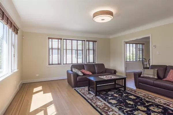 46067 Bonny AVE Chilliwack, BC V2P 3H7