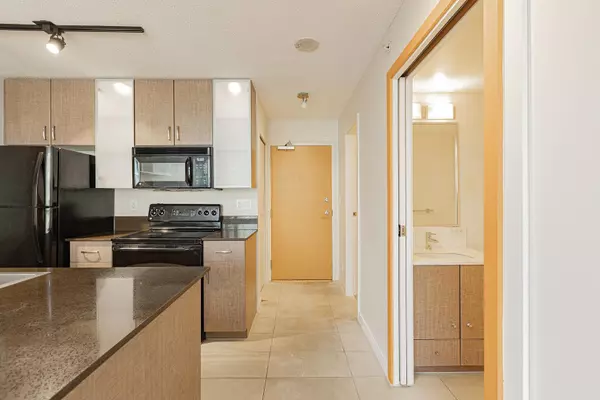 Vancouver, BC V6B 1T2,977 Mainland ST #2304