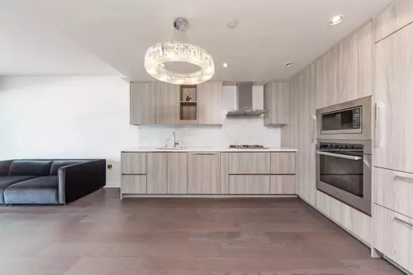 89 Nelson ST #2816 Vancouver, BC V6Z 0E7