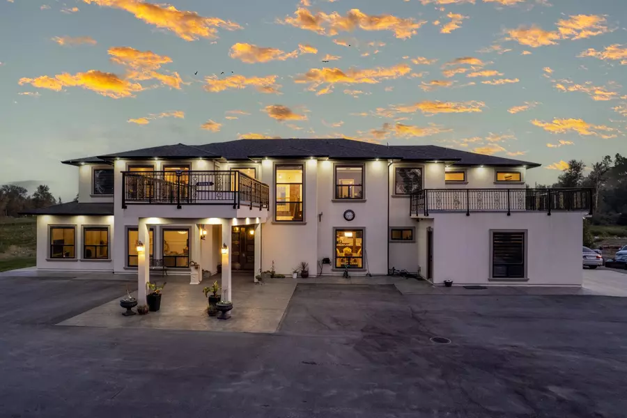 26070 36 AVE, Langley, BC V4W 2A7