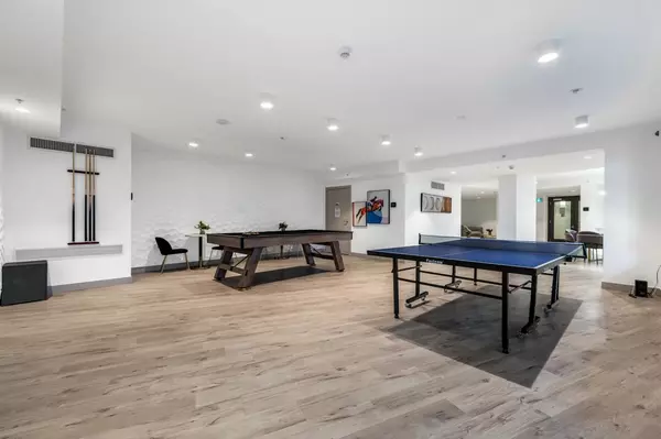 5766 Gilbert RD #802 Richmond, BC V6X 1B7