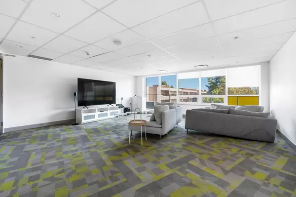 5766 Gilbert RD #802 Richmond, BC V6X 1B7