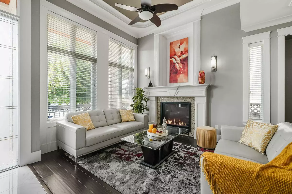 Surrey, BC V4N 3A9,15913 92 AVE