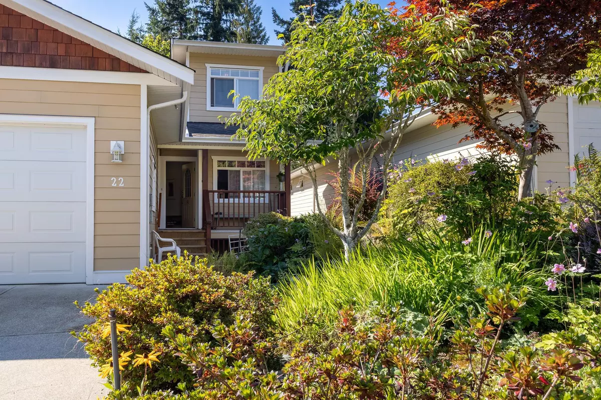 Madeira Park, BC V0N 2H1,12710 Lagoon RD #22