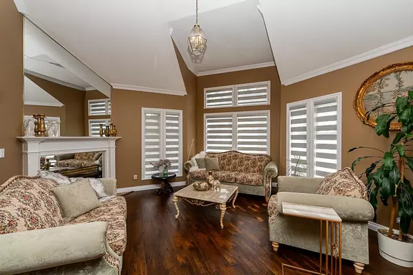 Surrey, BC V3W 2T4,14168 85a AVE