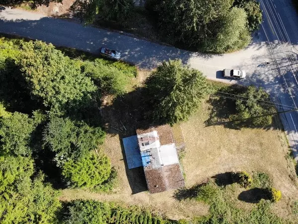 Sechelt, BC V7Z 0G6,5292 Nestman RD