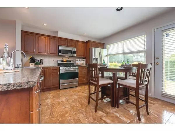 Port Coquitlam, BC V3B 7V8,758 Riverside DR #53