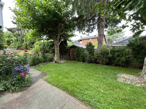 Richmond, BC V7E 5S9,9839 Waller CT