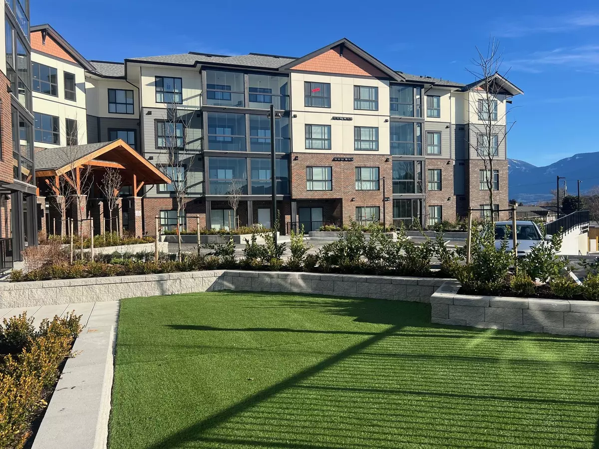 Chilliwack, BC V2P 4P2,8497 Young RD #230