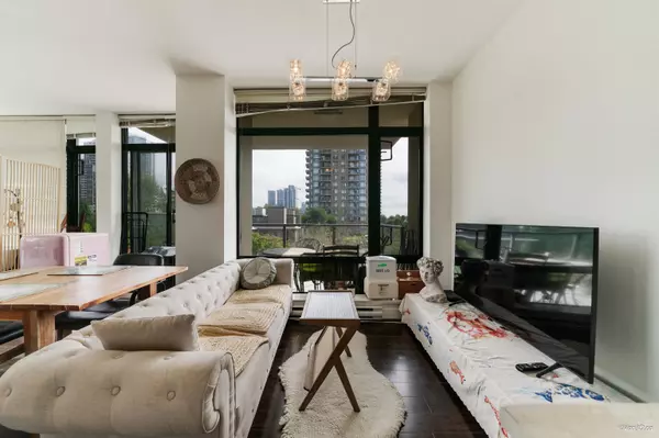 Burnaby, BC V0V 0V0,2345 Madison AVE #506